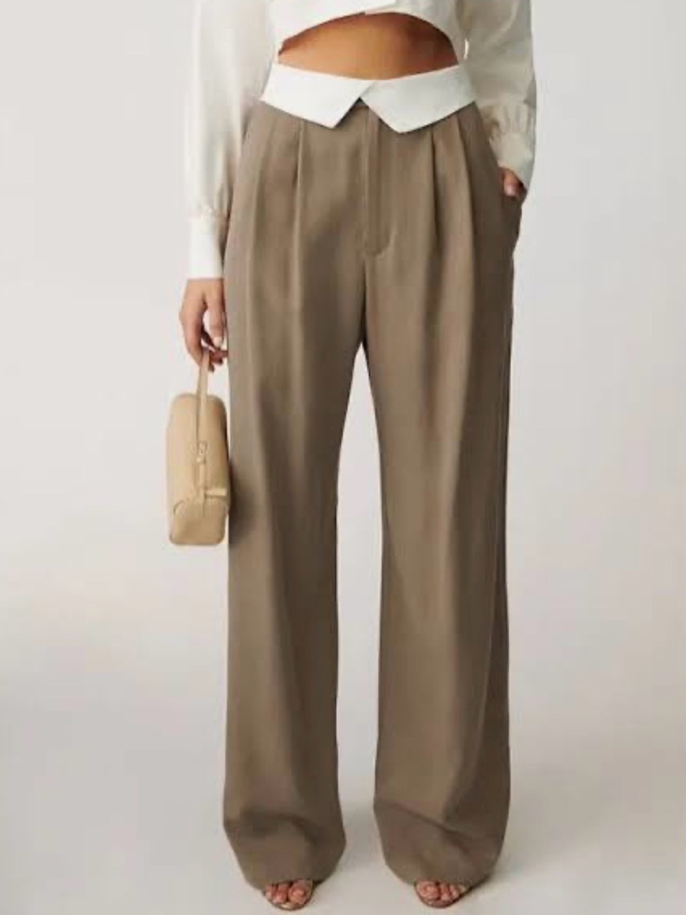 Reformation Wide-Leg Trousers in Taupe Brown